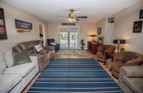 5 Star Luxury with Private Pool and Cozy Firepit - Foto 63