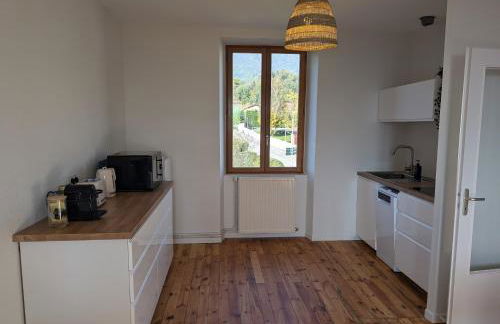 Appart 65m2 avec 2 chambres dans ferme rénovée - Parking gratuit - Grande vue montagnes - Foto 14