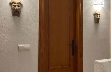 MET Oliva Nova Playa chalet grande con jardín MET a 5 minutos y a 3 de la playa - Photo 24