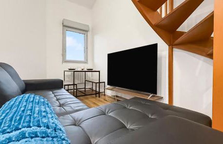 Duplex moderne et lumineux avec piscine et parking - Foto 17