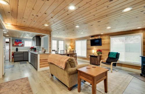 Charming Happy Valley Home 13 Mi to Portland! - Foto 3