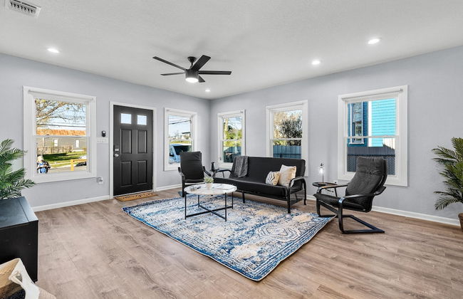 Inviting 4br/2.5ba Downtown Home With Ample Space! - Foto 13