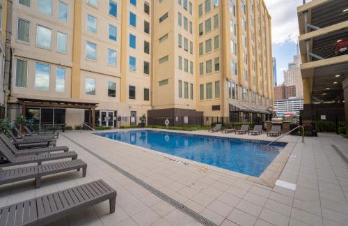 Spacious 1BR loft with flexible group sleeping - Foto 29