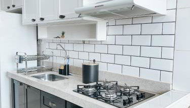 Novo Apto em Condomínio Fechado c/Ar e Elevador - Foto 5