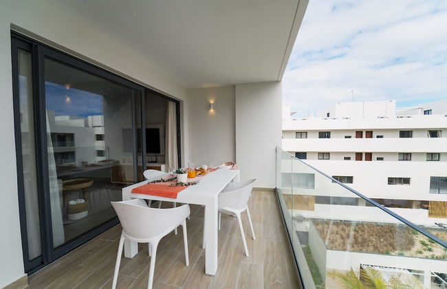 4 Bedroom Beach Penthouse w Private Rooftop - Foto 26