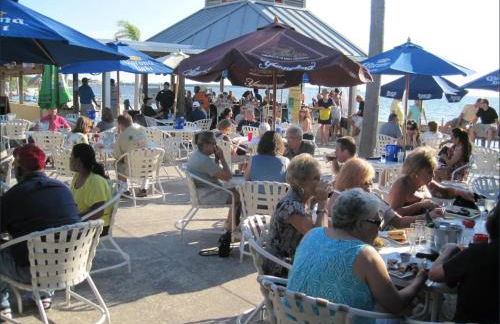 Beautiful New Luxury Townhome with Private Beach and Swimming Pools - Foto 48