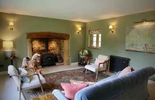 Spacious Cotswold Home for Groups, Country Escape - Photo 8
