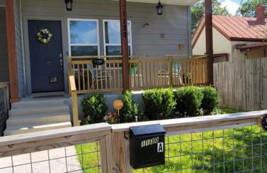 SPACIOUS TOWNHOUSE MINUTES FROM DOWNTOWN SA. - Foto 17