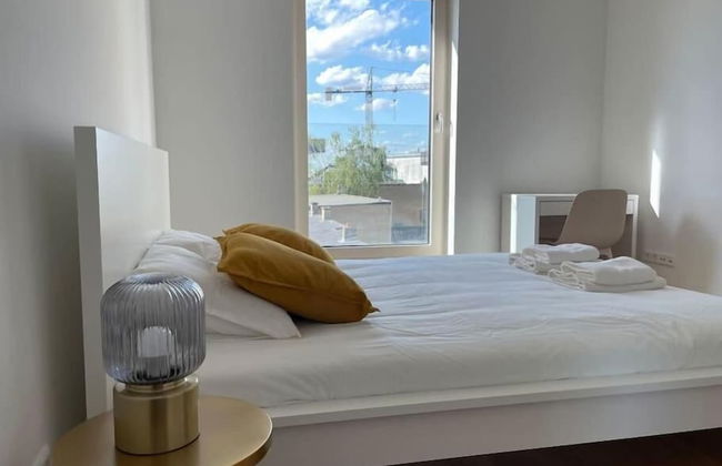 1 bedroom in Center-Terrace & Parking - Photo 2