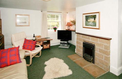 Drum And Monkey Cottage - Photo 3