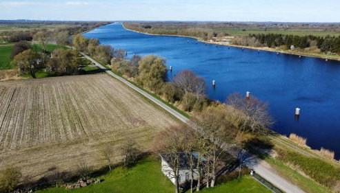 Das Weichenhaus direkt am Nord-Ostsee-Kanal - Foto 2