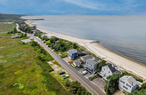 Soundview Beach House: 4BR,Panoramic Views 1.5hrsNYC - Foto 25