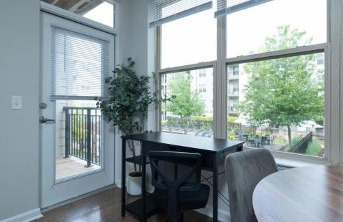 Central 1-BR Condo Assembly Row Gym & Pool Sleep 5 - Photo 12