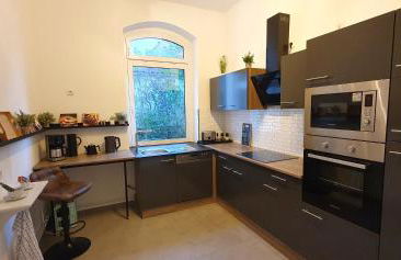 JanPartment - geräumig - W-LAN - Natur - Garten - Entspannung - zentral - 10 Min WV-Werk - Carport - 24h CheckIn - Foto 3