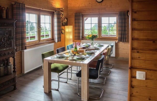 Affluent Chalet in Septon with Whirlpool, Sauna, Hot Tub - Foto 11