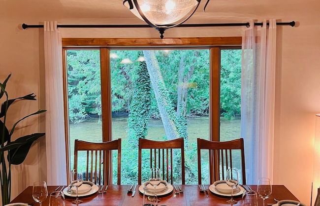 Boardman Monarch Upscale River Lodge HOT Tub! - Foto 80