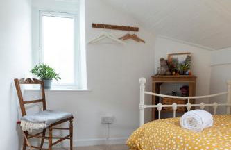 Character cottage in the heart of Uplyme. - Foto 9