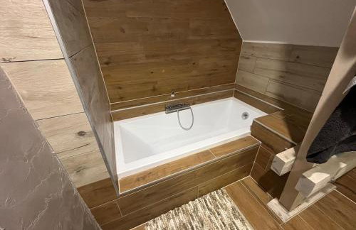 Appartement rénové avec 3 chambres - Foto 25