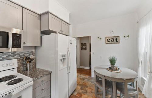 3 bedroom *Downtown* with Firepit - Foto 11