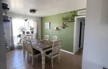 3BD, Pet Friendly House with Huge Backyard - Foto 18