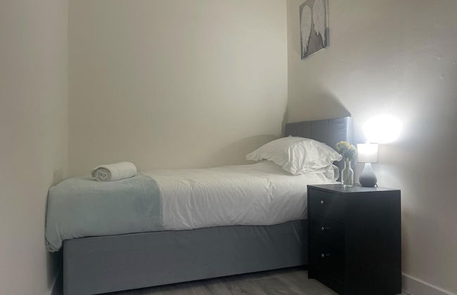 Immaculate 3-bed Apartment in Glasgow Close to M8 - Foto 11