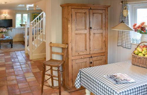 Swallows Nest - Photo 11