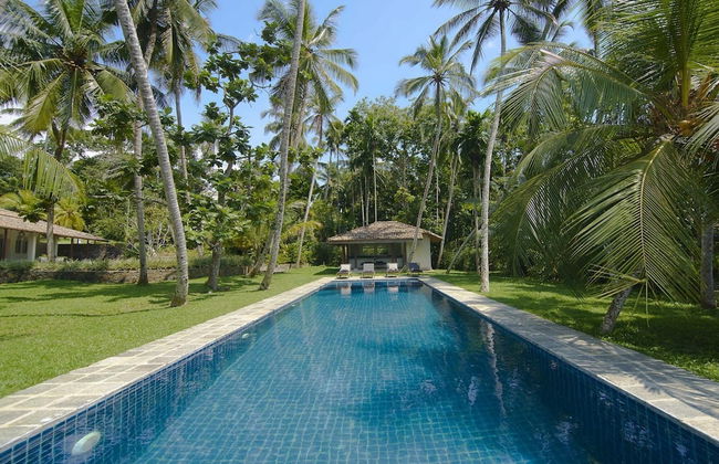 Dutch Colonial Period Villa In Contemporary Style - Foto 2