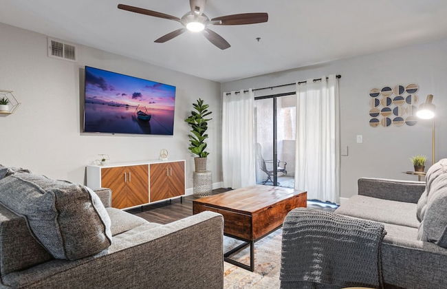 Beautiful Newly Remodeled 2-bdrm Biltmore Condo! - Foto 1