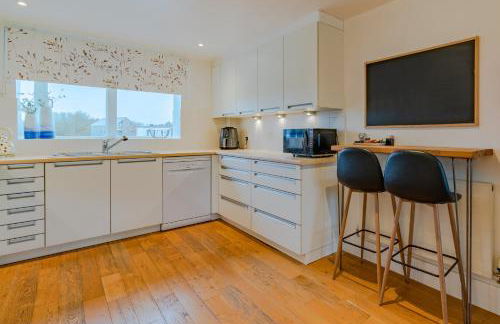 Firecrest - Photo 17