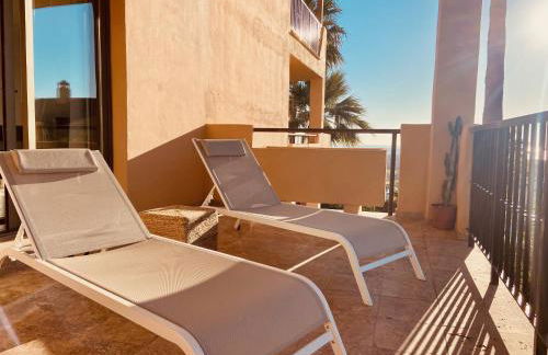 Elegant apartment, stunning views, fully renovated in la Hacienda del Senorio de Cifuentes - Photo 30