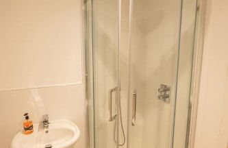 #42 Fantasia - Malvern Luxury Apartment sleeps 12 - Foto 31