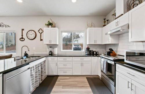 Full ADA Unit - 2 Bed 2 Bath Unit Near Downtown - Foto 8