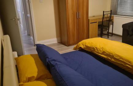 Entire 2 Bedroom Home/Flat In London, Central Line - Foto 5