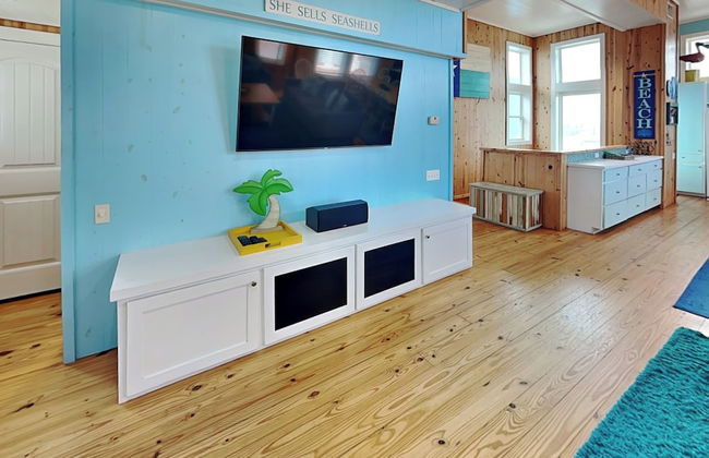 Port A Paradise by Silver Sands Vacation Rentals - Photo 2