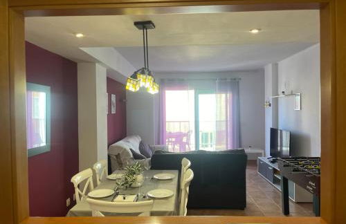 Sea-Breeze Apartment with Pool & Parking - Foto 12