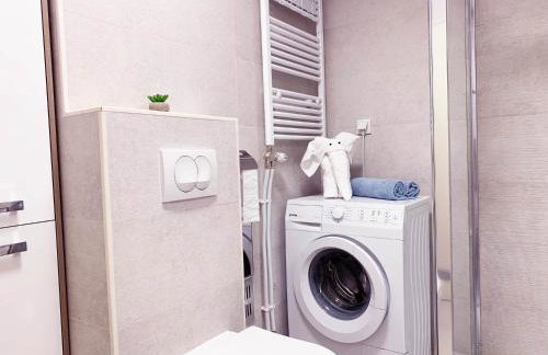 Central Bus Station Apartment - Photo 13