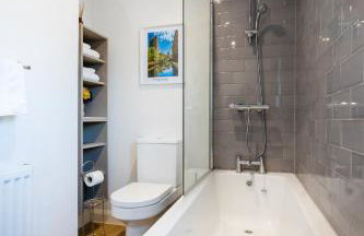 The Heart - Cosy 3 bedroom house with double driveway and Garden in Manchester - Foto 15