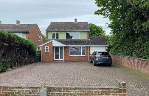 Modern 3-Bedroom villa, 3 Parking Spaces, WiFi - Foto 30