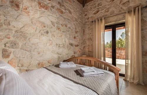 Murtini Stone Villa with Private Pool, by ZanteWize - Foto 17