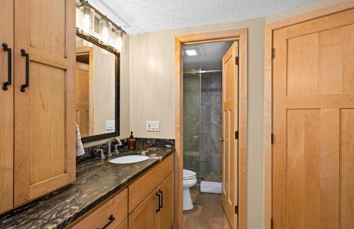 Gorgeous Executive Lutsen Townhome - Ski-in Ski-out, Pool, Hot Tub, Hiking, Biking, campfires and more! - Foto 23