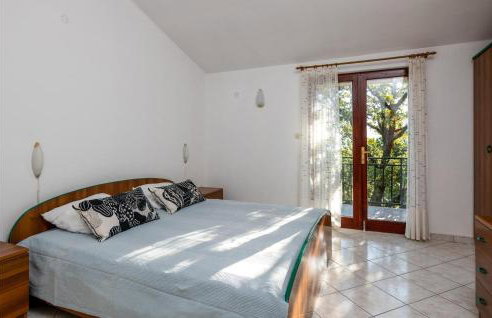 Amazing Home In Plomin With Kitchen - Foto 23