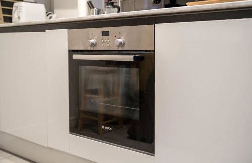 New 3BED Stylish Apartment with Amazing Transport - Foto 21