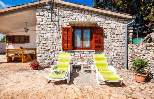 Charming House Nino with a fenced yard - Foto 51