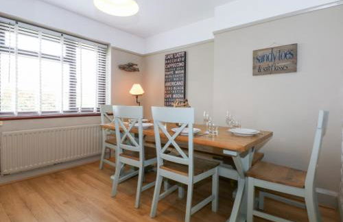 Fairfield - Photo 16