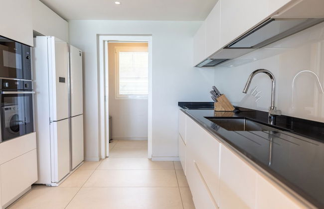 Eden Roc Villas - Photo 18