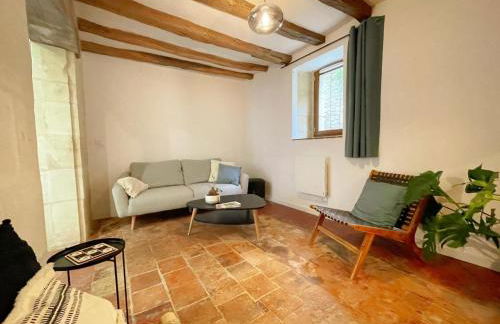 Cosy Gîte à Azay-le-Rideau avec Wifi, Clim, tout inclus, idéal pour 2 adultes et 2 enfants, proche châteaux - FR-1-381-567 - Foto 5