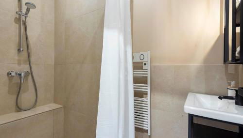 Loft Spacieux pour 10 personnes avec Terrasse - Photo 3