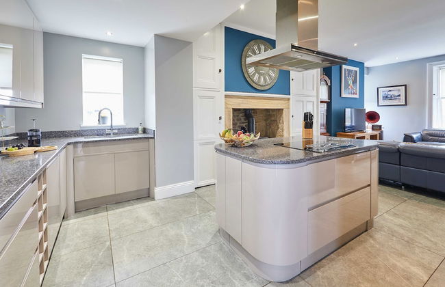 Host Stay Mount Cottage - Photo 2