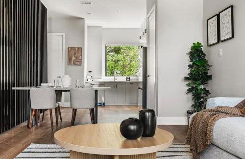 Stunning New Modern Magnolia Townhome - Foto 33