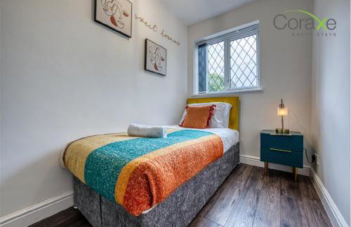 3 Bedroom Blissful Living for Contractors and Families by Coraxe Short Stays - Photo 11